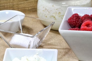 With this organic yogurt ferment you can easily make fresh, tasty Skyr (Scandinavian) yoghurt yourself - the simplest yogurt production - guarantee of success - instructions and recipes free - secure order - buy organic yogurt culture, order organic yogur