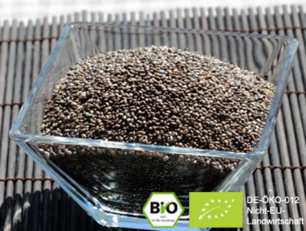 Wollen Sie Milchkefir bzw. Kefir Müsli mit diesen exklusiven schwarzen Bio Chia Samen verfeinern? Hier Bio schwarze Chia Saat online kaufen