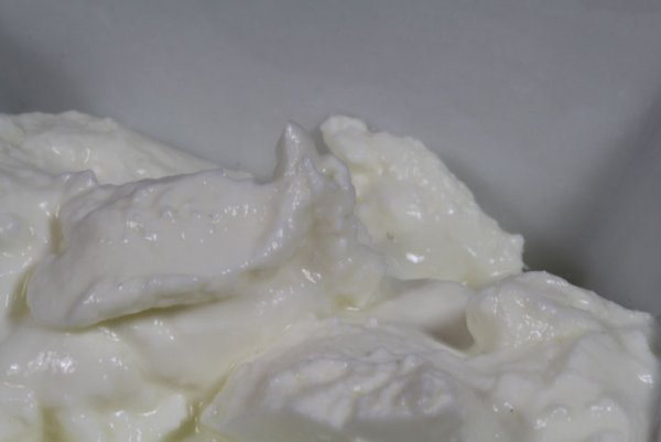 With this organic yogurt ferment you can easily make fresh, tasty Skyr (Scandinavian) yoghurt yourself - the simplest yogurt production - guarantee of success - instructions and recipes free - secure order - buy organic yogurt culture, order organic yogur