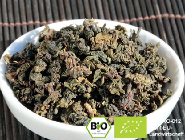 Bio China Oolong Tee - geschmacklich einzigartig mit ausgewogenem Aroma - Wollen Sie leckeren Kombucha Tee einfach selber herstellen und sicher bestellen? Hier finden Sie alles rund um den idealen Tee für Ihren Kombucha, Herstellanleitungen und leckere Re